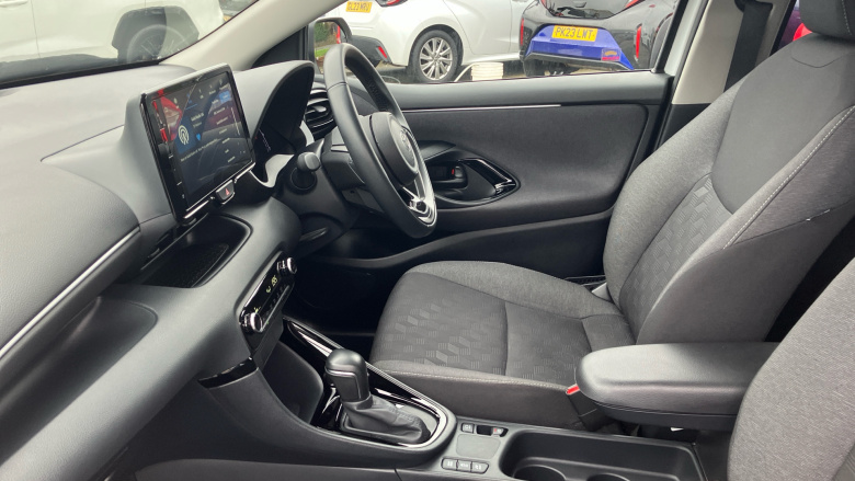 Toyota Yaris 1.5 Hybrid Design 5dr CVT Hybrid Hatchback